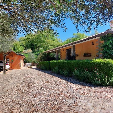 Casa Vacanza Centro Sardegna Sorgono Ngoại thất bức ảnh